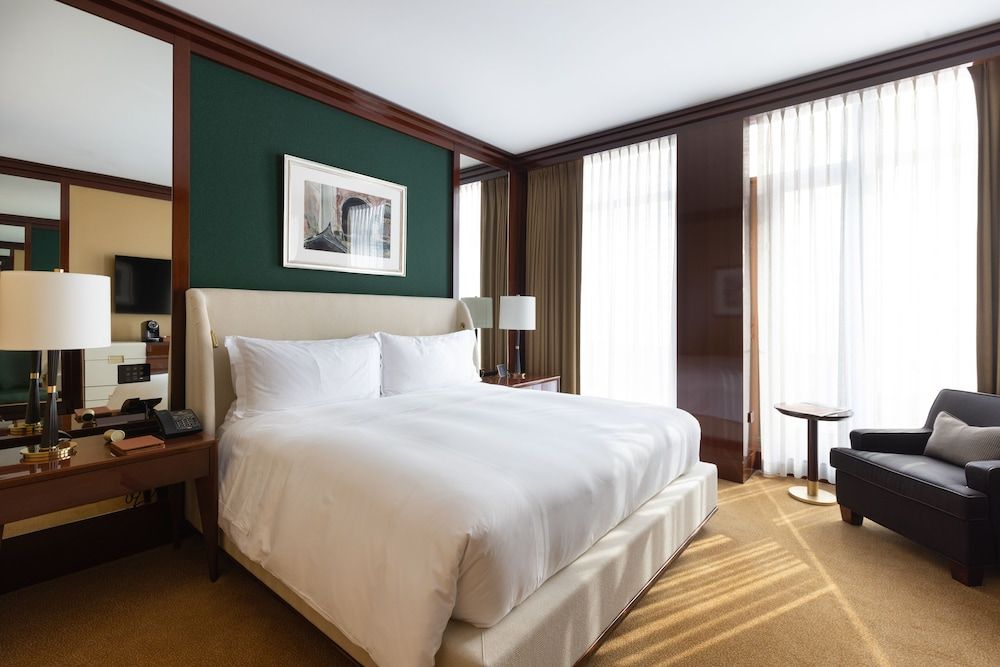 Casa Cipriani New York Deluxe Room, 1 King Bed, City View 3