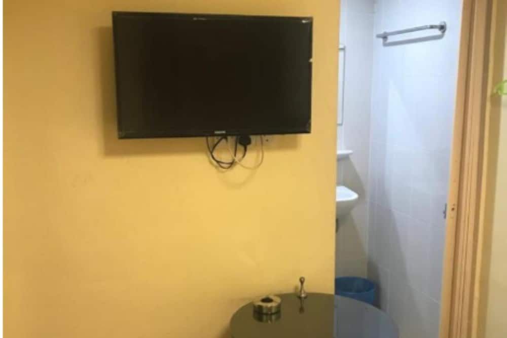 undefined OYO 90026 Hotel Lemon Tree Kepong 4