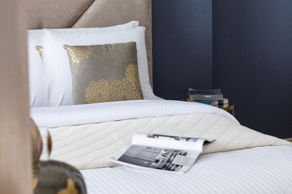 undefined Upscale 2BR Apartment In Downtown Dubai 7