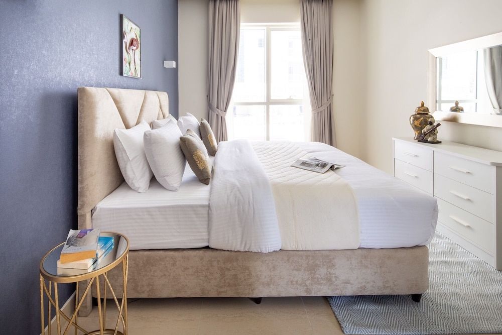 undefined Upscale 2BR Apartment In Downtown Dubai 6