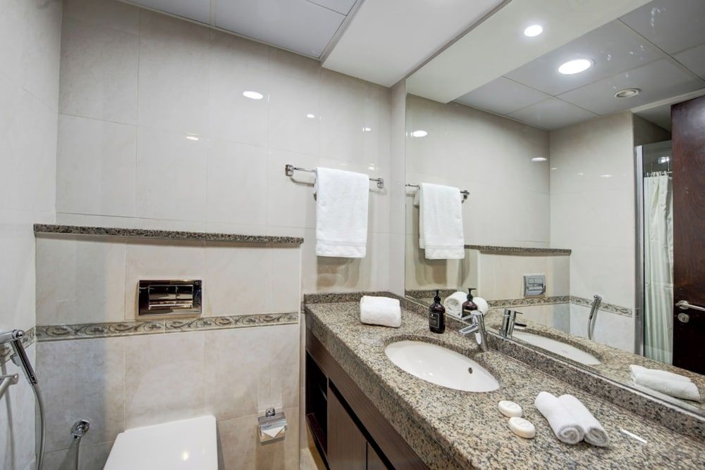 bnbme - St-Roxana-214B Deluxe Studio 10