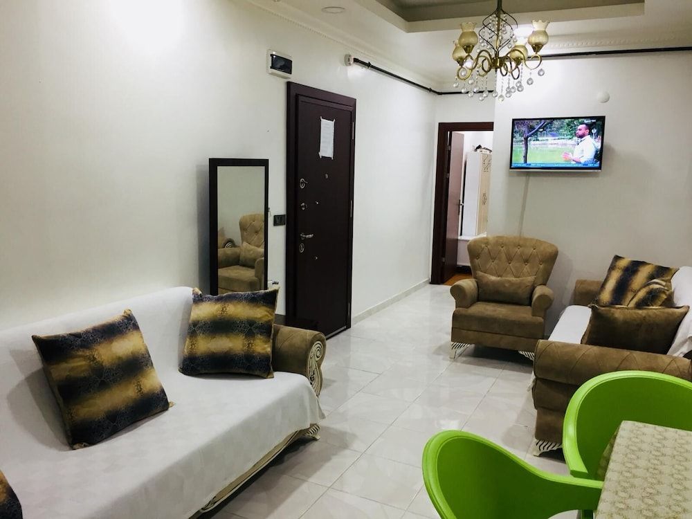 Deluxe Royal Apart Apartment, Garden View 4