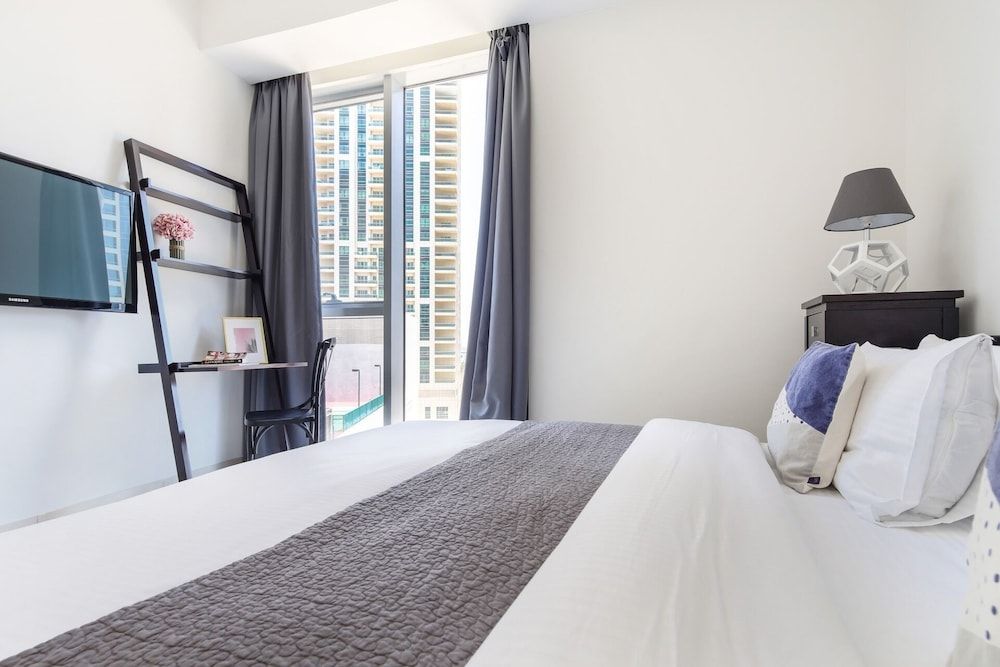 undefined Spacious 2BR Dubai Marina Apartment, Amazing Location! 7