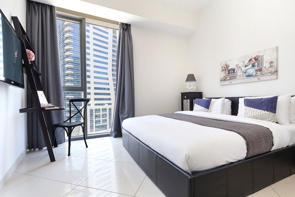undefined Spacious 2BR Dubai Marina Apartment, Amazing Location! 6