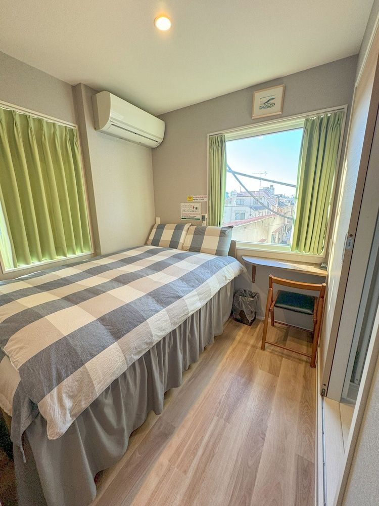 undefined Shinjuku Warm House 3