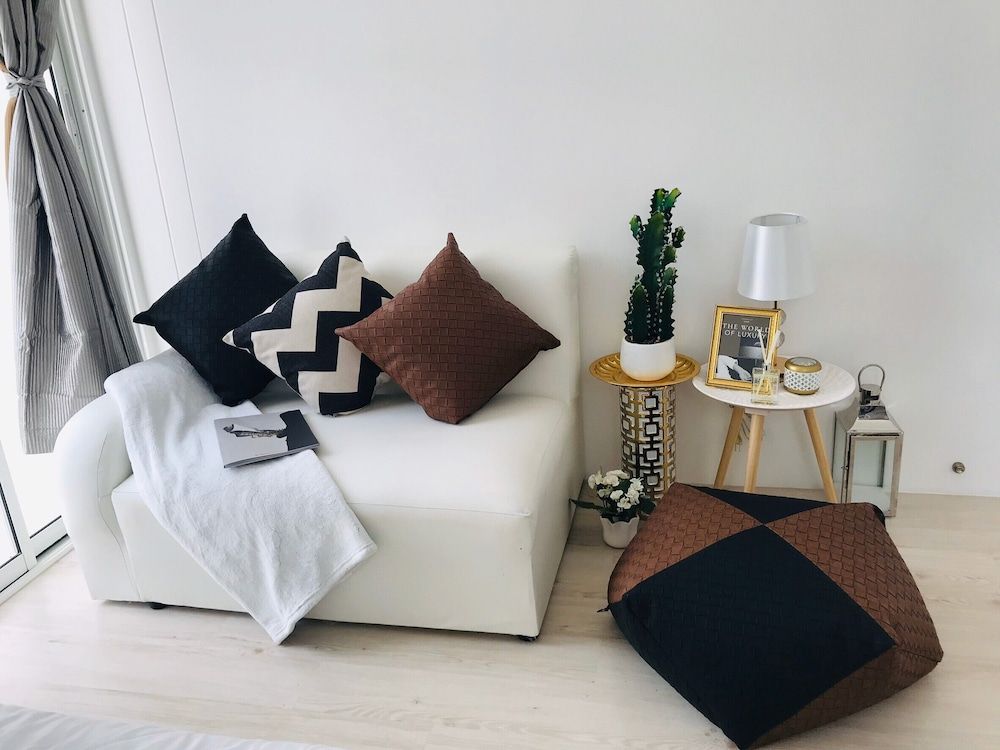 Bangkok Pearl Ekkamai Luxury Room 11