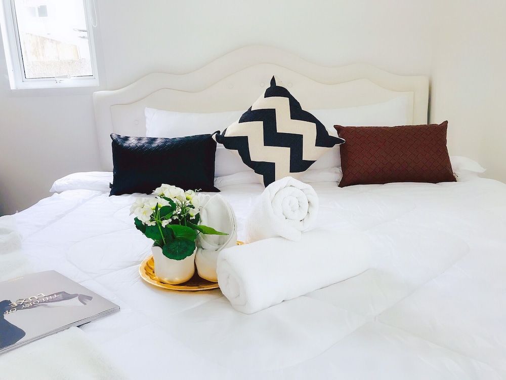 Bangkok Pearl Ekkamai Luxury Room 7