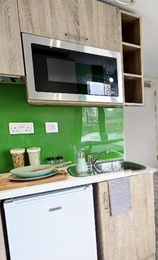 undefined Sophisticated Studios Greenwich 4