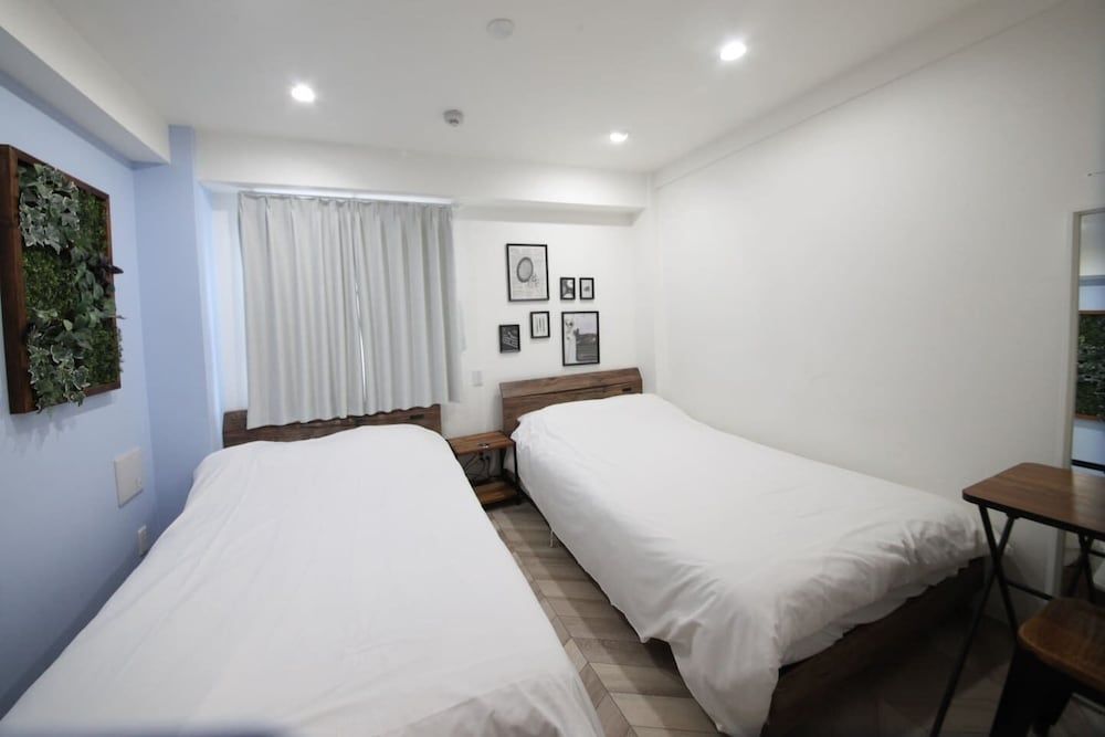 undefined Shibuya Wave 302 5