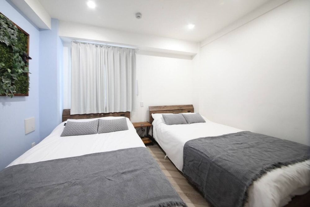 undefined Shibuya Wave 302 4