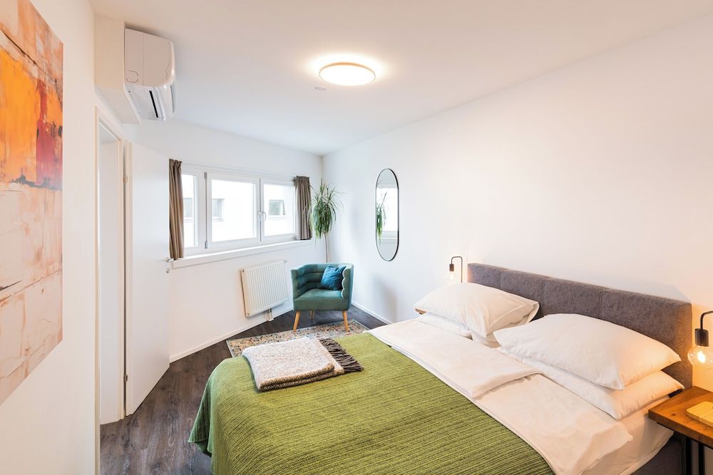 undefined URBAN ISLAND - Riverside Apartments 9