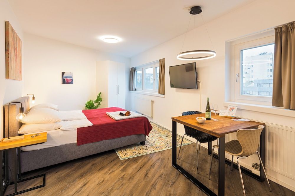 undefined URBAN ISLAND - Riverside Apartments 2