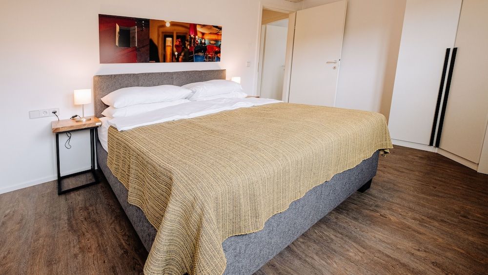 undefined URBAN ISLAND - Riverside Apartments