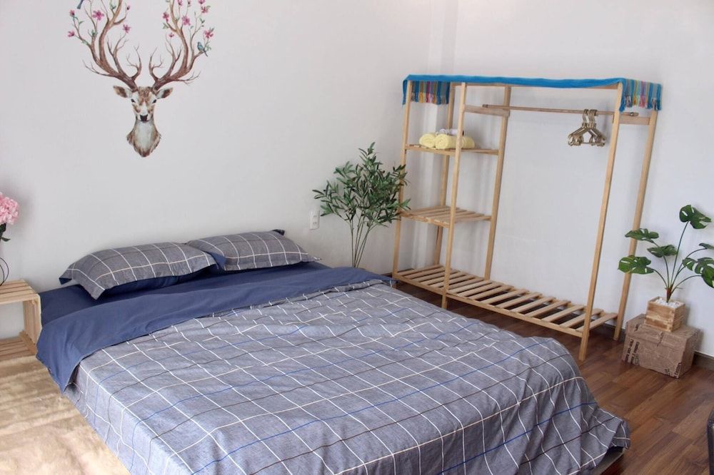 1993's House Deluxe Double Room 8