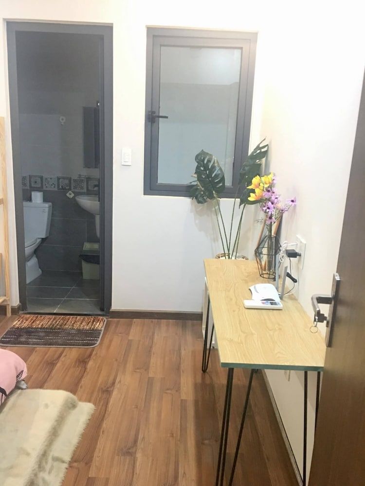 1993's House Deluxe Double Room 16