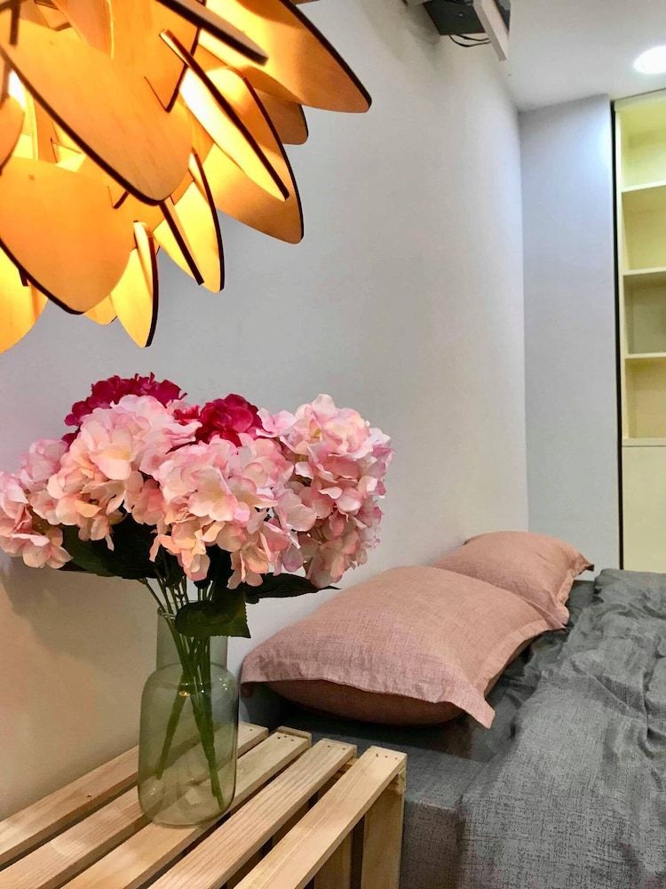 1993's House Deluxe Double Room 17