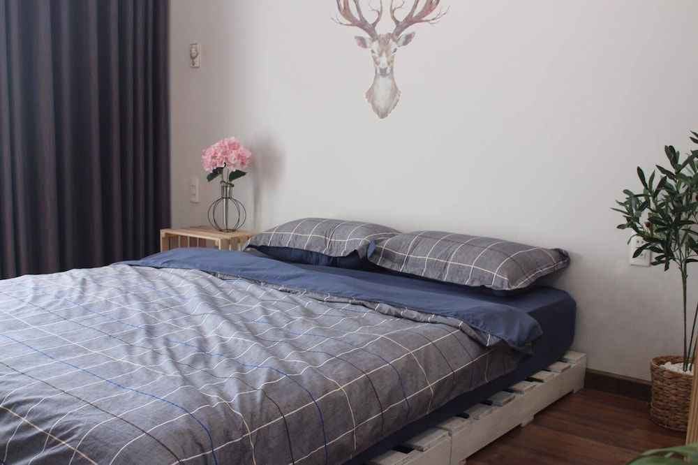 1993's House Deluxe Double Room 7