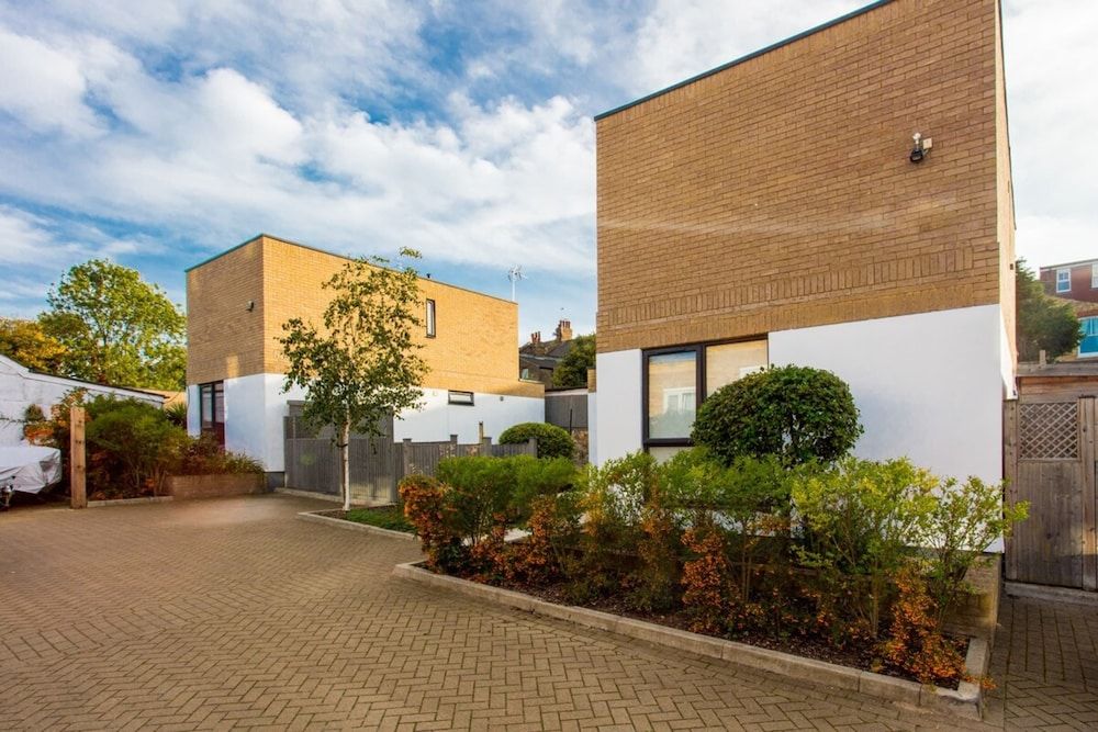 undefined Cosy 2 Bedroom House Near Greenwich