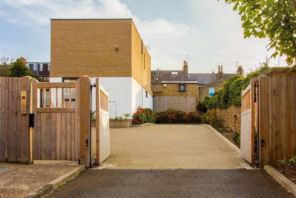 undefined Cosy 2 Bedroom House Near Greenwich 6