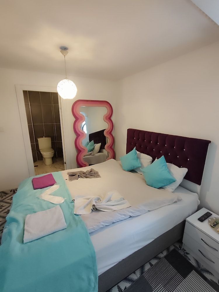 Blue Horizon Residence Economy Double Room, 1 Queen Bed 7