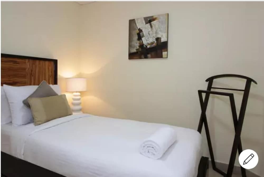 undefined Private Beach Shoreline Luxurious Apartment 9