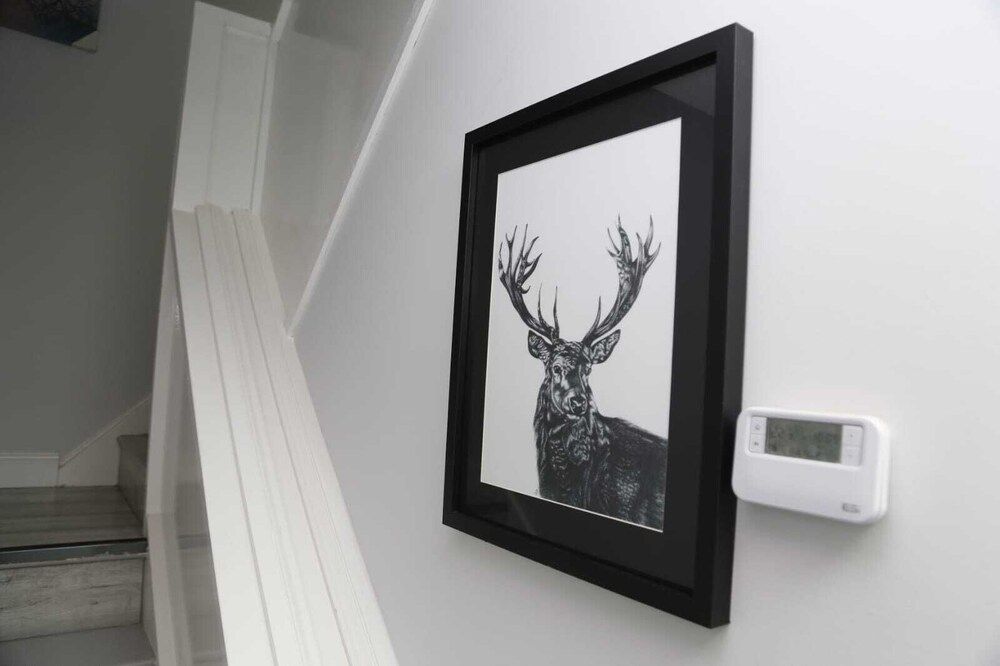 undefined Budget 4-bed House in Woolwich 2