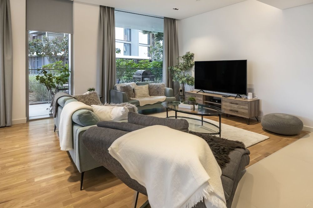 undefined FAM Living - Bluewaters Island - Ain Dubai