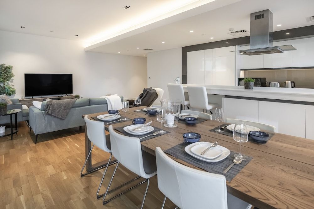 FAM Living - Bluewaters Island - Ain Dubai Deluxe Apartment, 2 Bedroom with Maidsroom 4