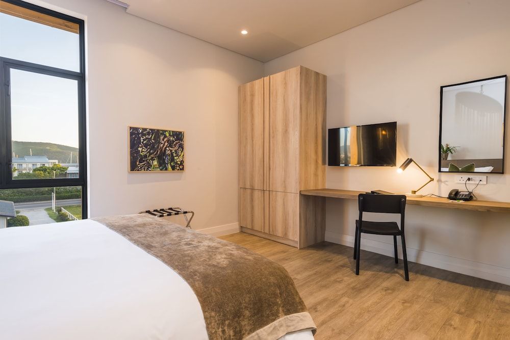 aha The Rex Hotel Standard Double Room 3