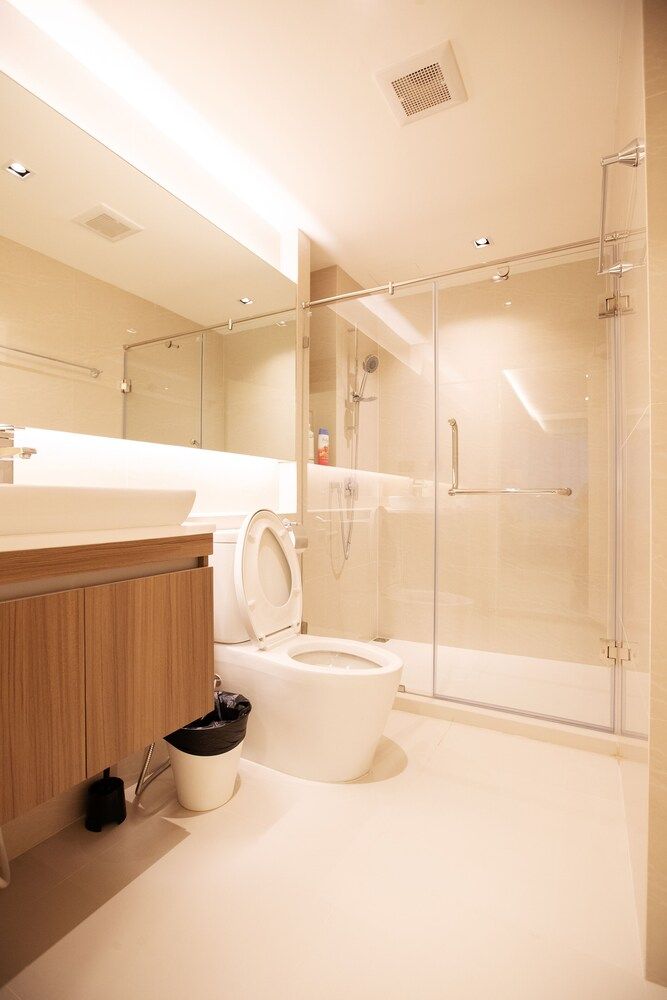 Near BTS Thonglor, Cozy and Comfortable Condo bkvtara11 Comfort Apartment, 2 Bedrooms 7