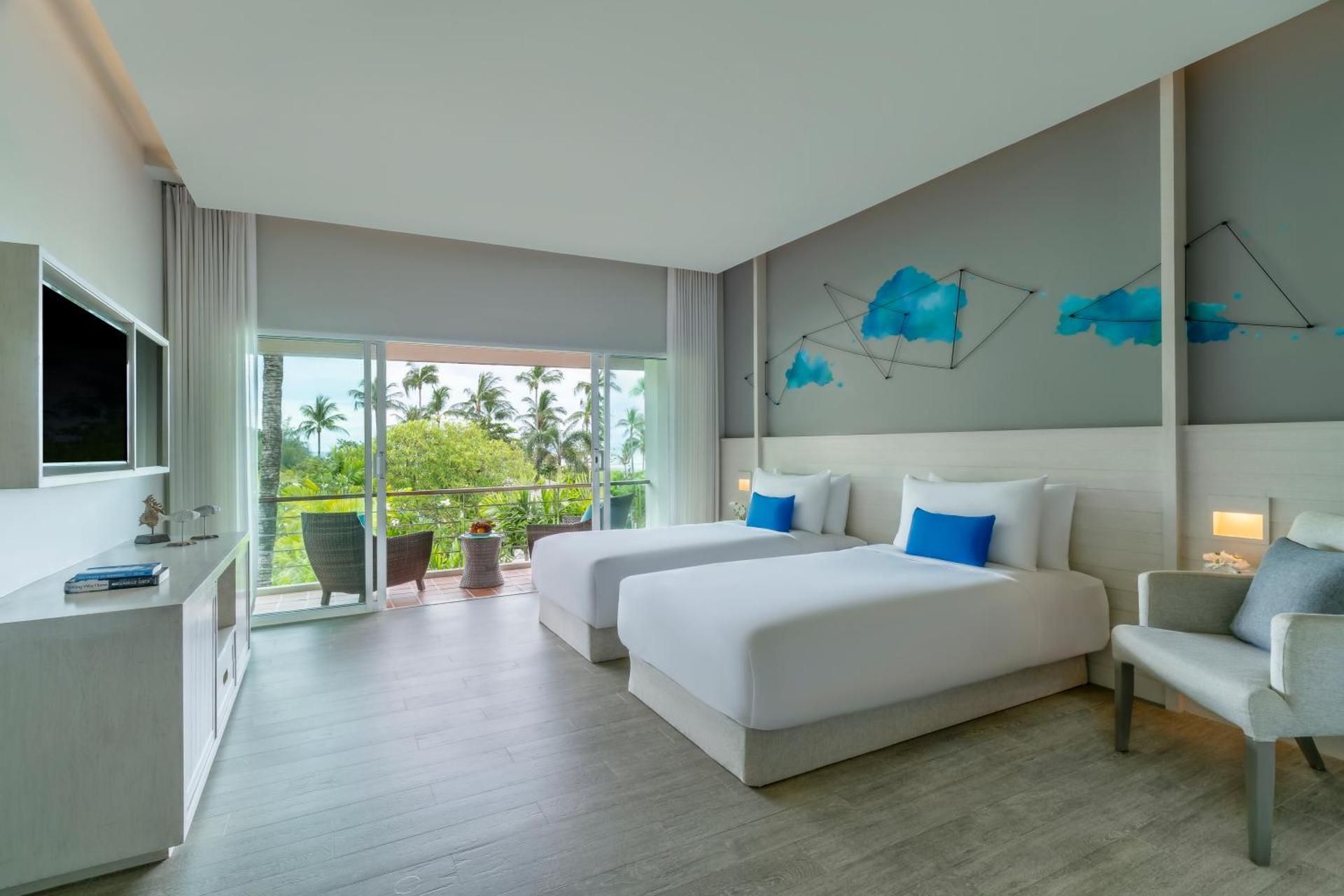 AVANI Deluxe Room with Spa and Resort Credit
