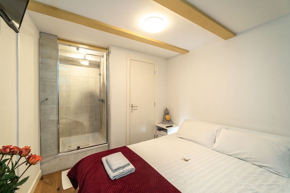 undefined Dutch House 7