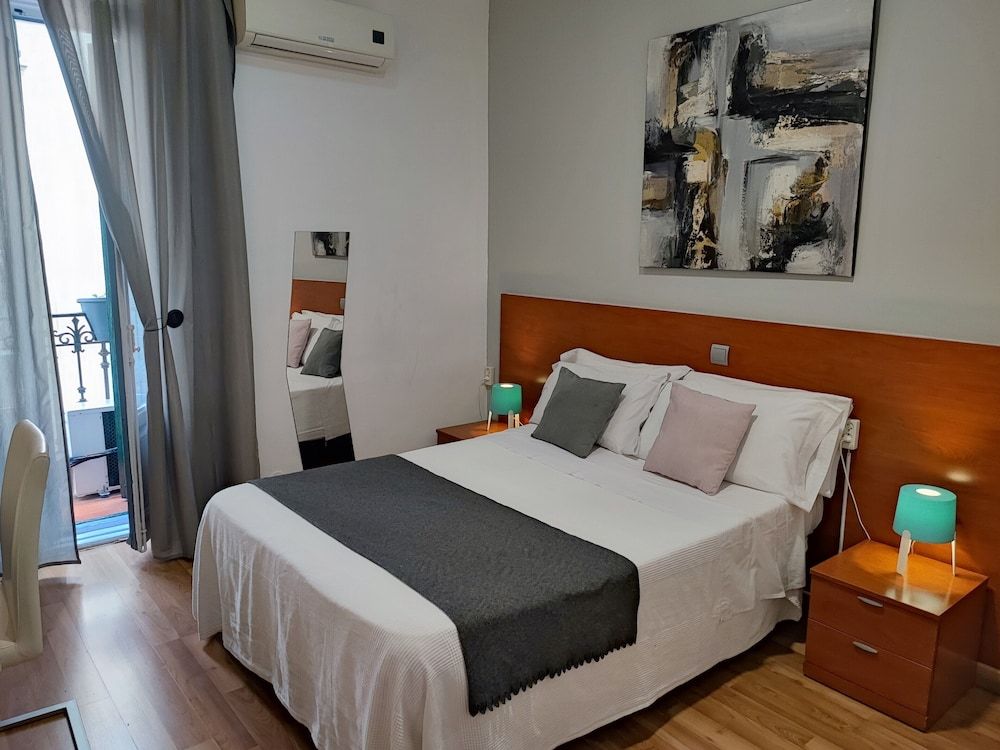 undefined Hostal Cervantes 4