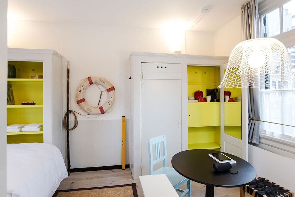 SWEETS - Scharrebiersluis Apartment, Canal View 2