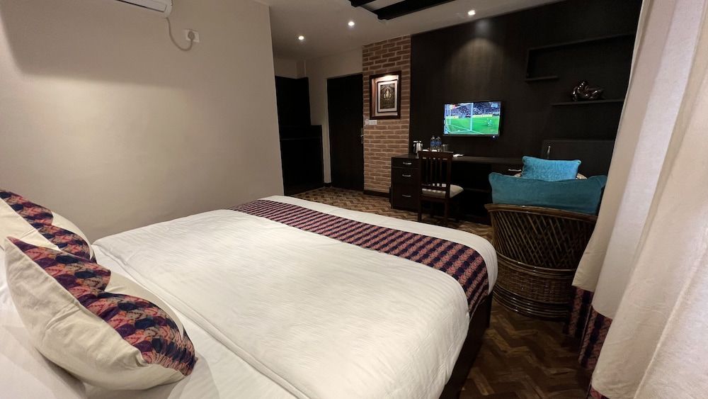 Mandala Heritage Inn Deluxe Double Room 3