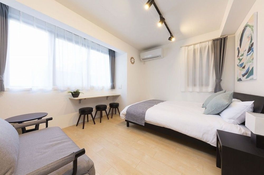 undefined C3 Maison Philippe Shitaya 303