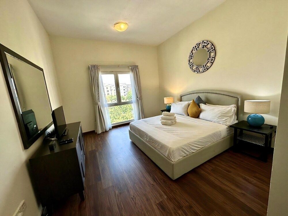 Lux BnB 1BD Discovery Gardens Comfort Apartment 20