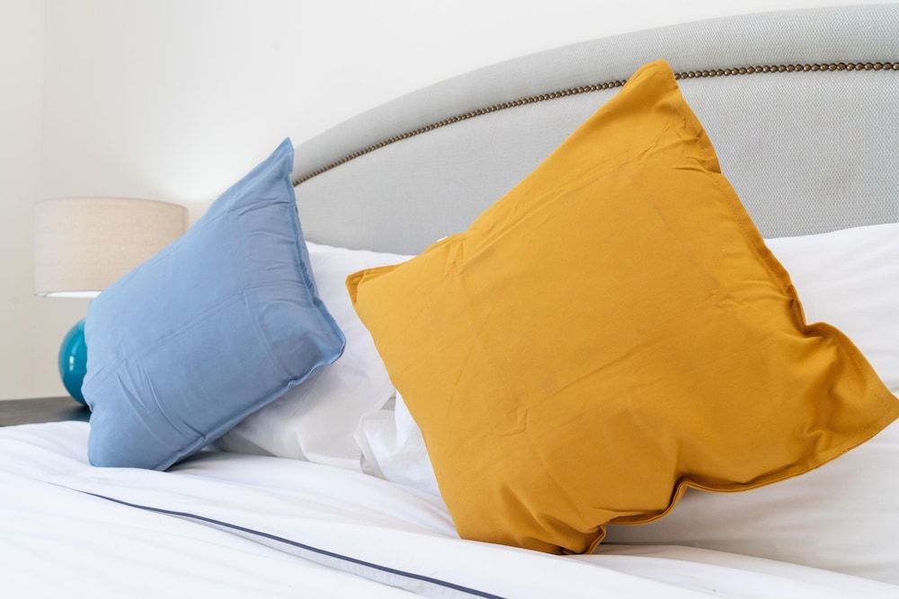 undefined Lux BnB 1BD Discovery Gardens 4