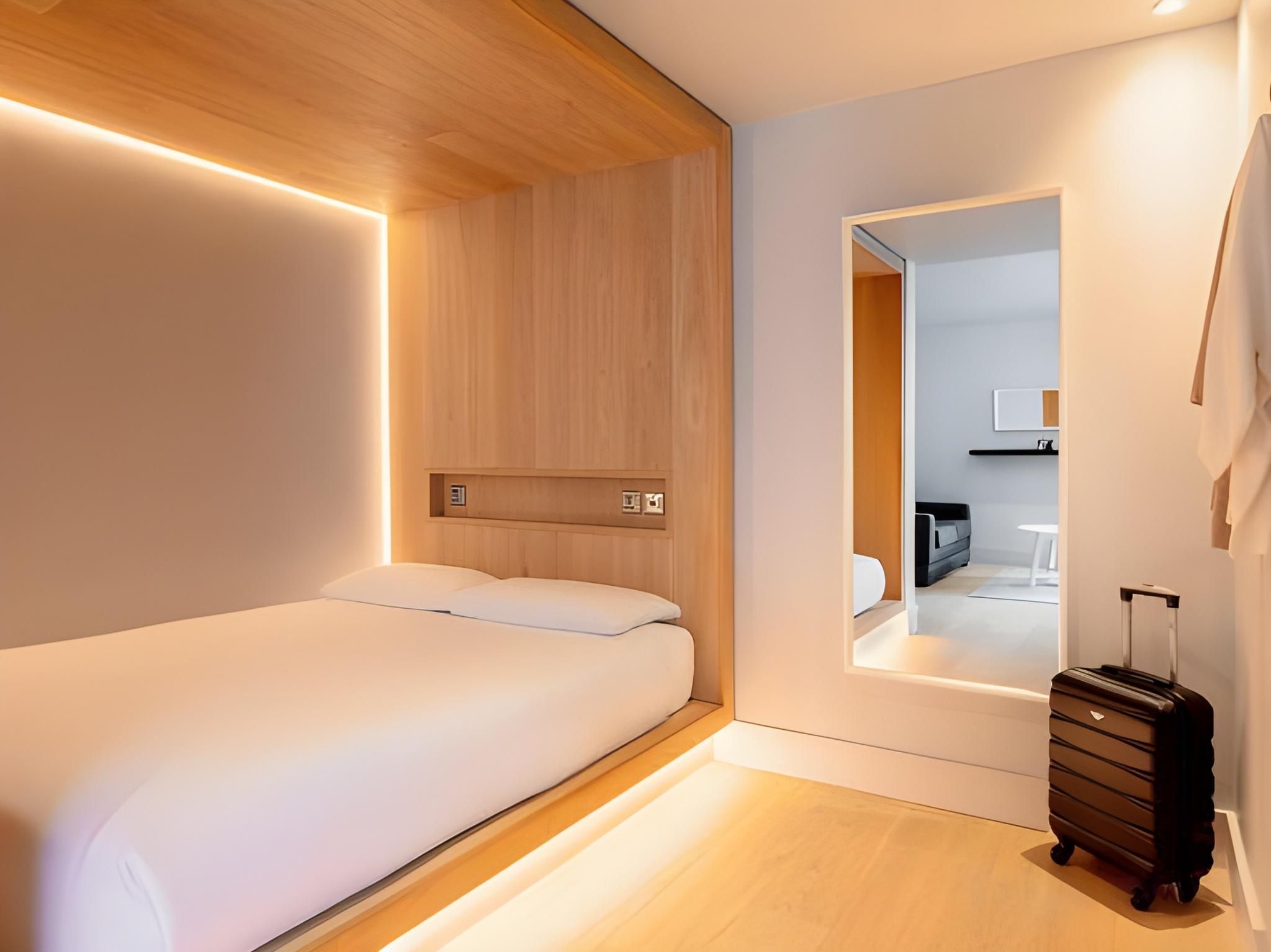 undefined Zedwell Piccadilly Circus 5