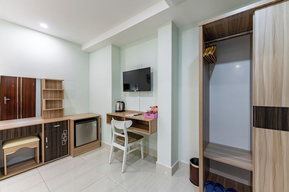 undefined Cherry Hotel and Apartment 10