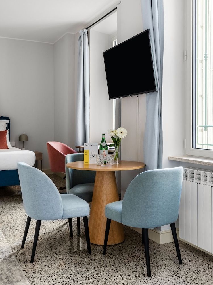 Numa Milan Loreto XL Studio with Kitchen, Sofa Bed 8