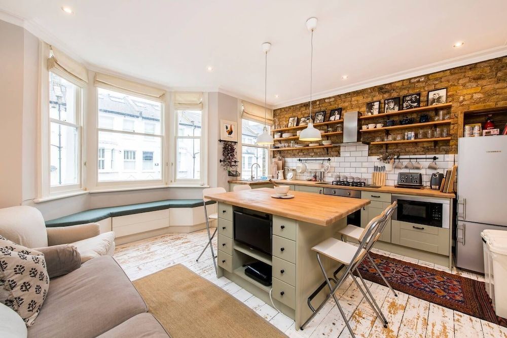 Charming, Recently Renovated 2-bed in Fulham Apartment (2 Bedrooms) 23