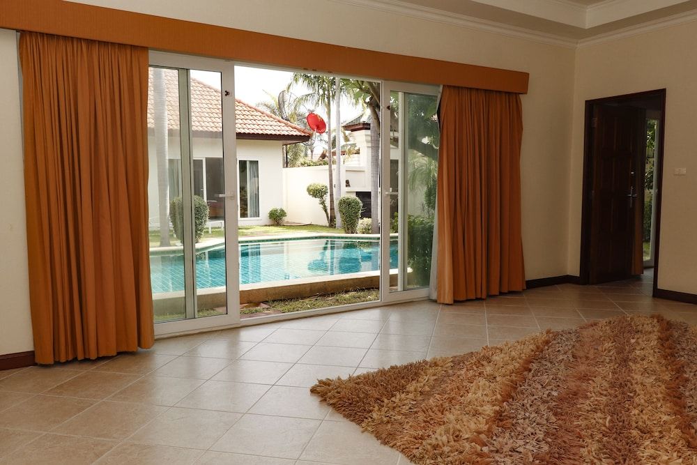 undefined Luxury Private Villa with Pool Jomtien beach 4