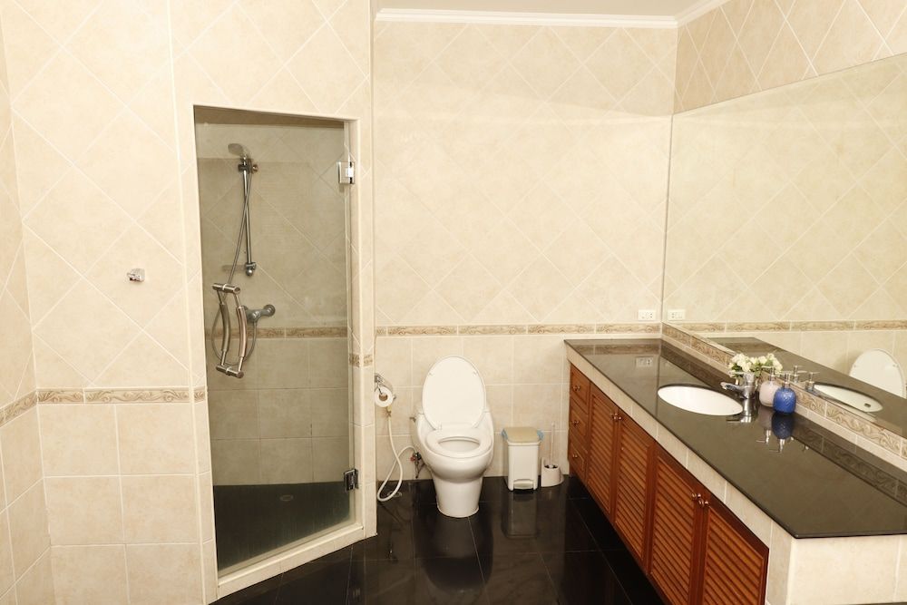 Luxury Private Villa with Pool Jomtien beach Luxury Villa 11