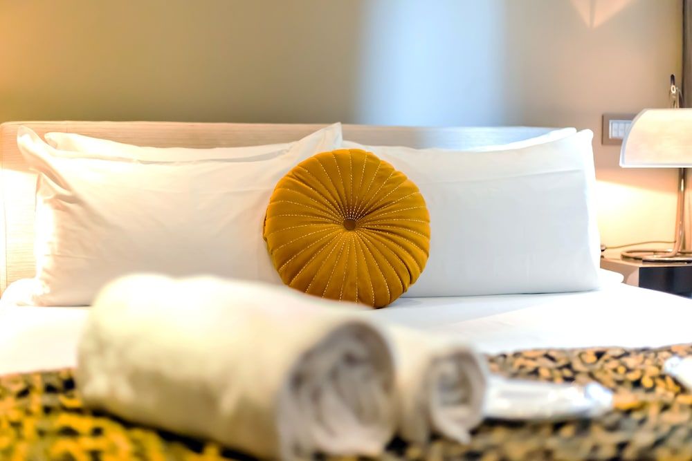 Milan Retreats Duomo Suites Premier Room (via San Pietro all'Orto 6) 2