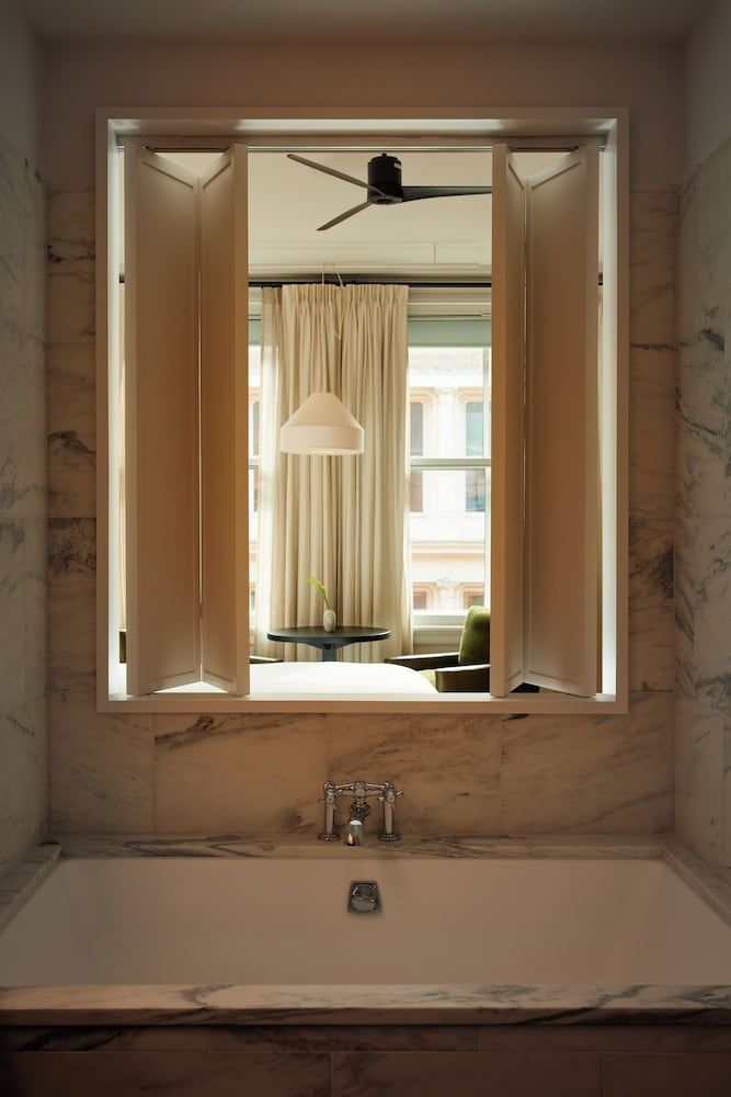 undefined The Mercer 9