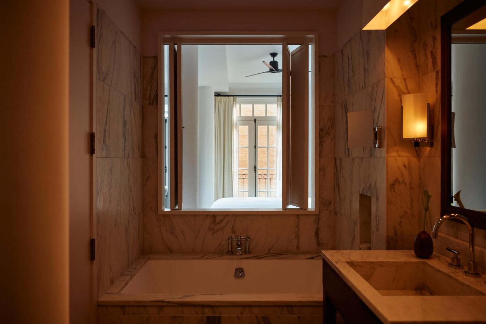 undefined The Mercer 10