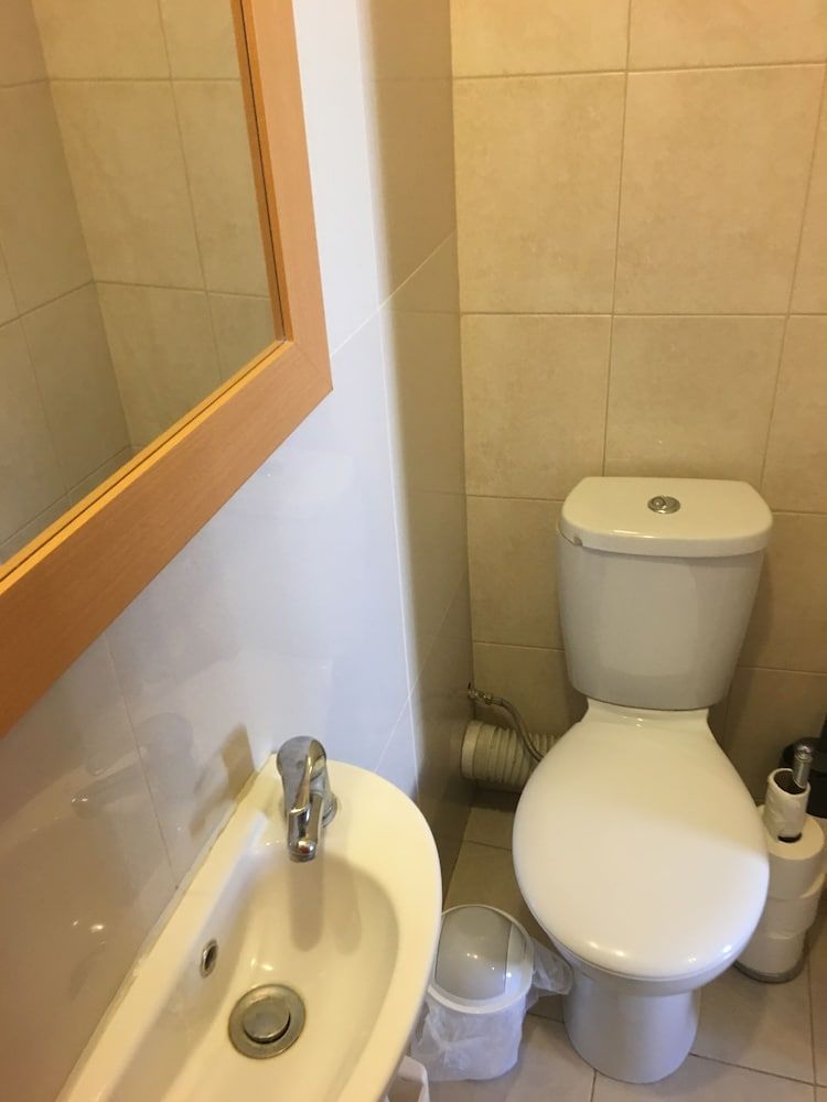 Stay in Kings Cross - Flat D Family Quadruple Room, Balcony (En Suite) 7