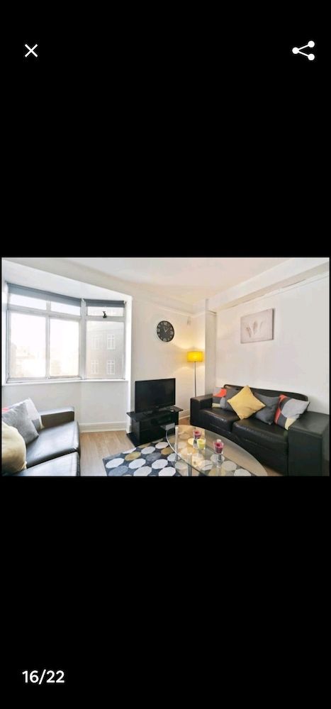 Dudley Court Elegant 14