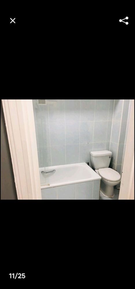 Dudley Court Elegant 16